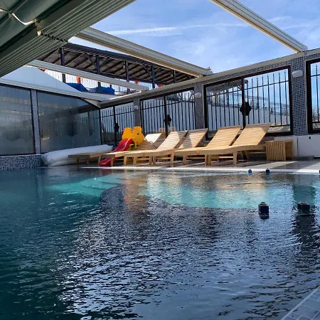 Complex Koko Hills Hotel